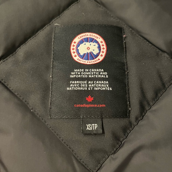 Canada Goose Victoria Parka size xs - Picture 10 of 10